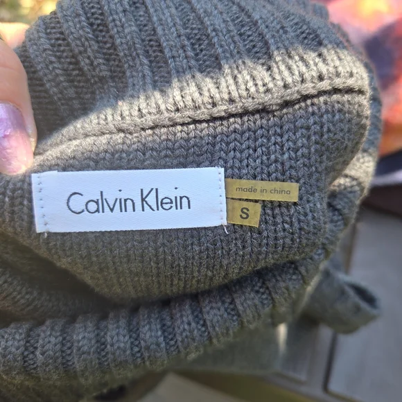 Calvin Klein- Sleeveless- Turtleneck- Kneelength- Sweater Dress- Small fits Med - Picture 8 of 8